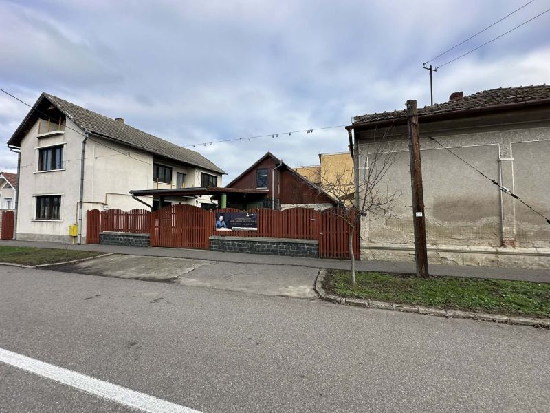Proprietate rară de vânzare în Carei:  casă , situat pe strada Oborului 0% comision